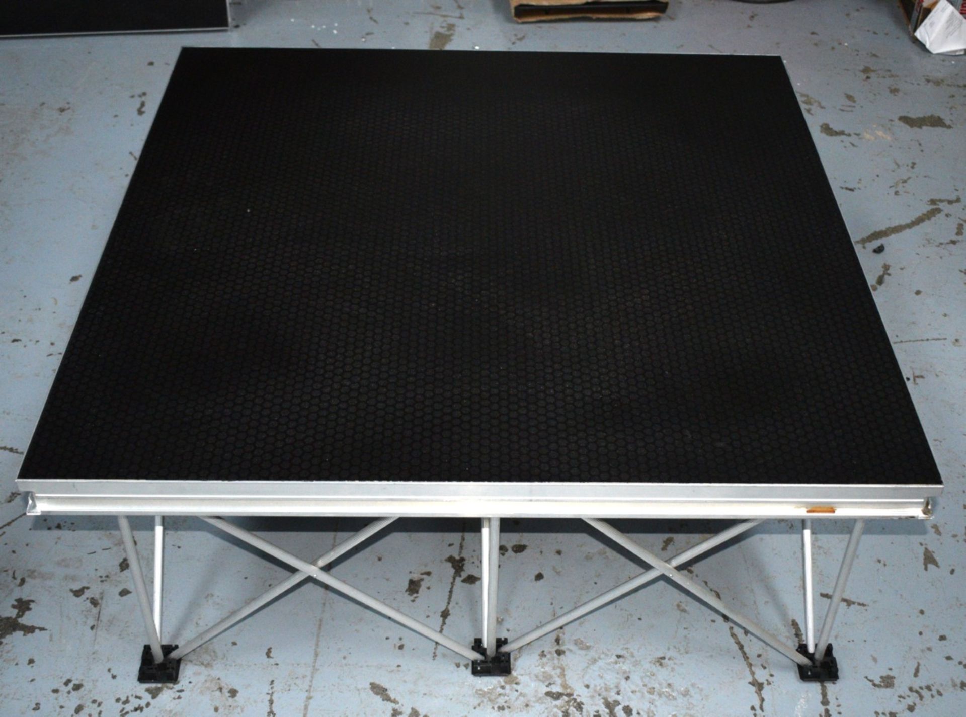 1 x Power Dynamics Spider Deck 750 Mobile Stage - Dimensions: H40 x W100 x D100 cms