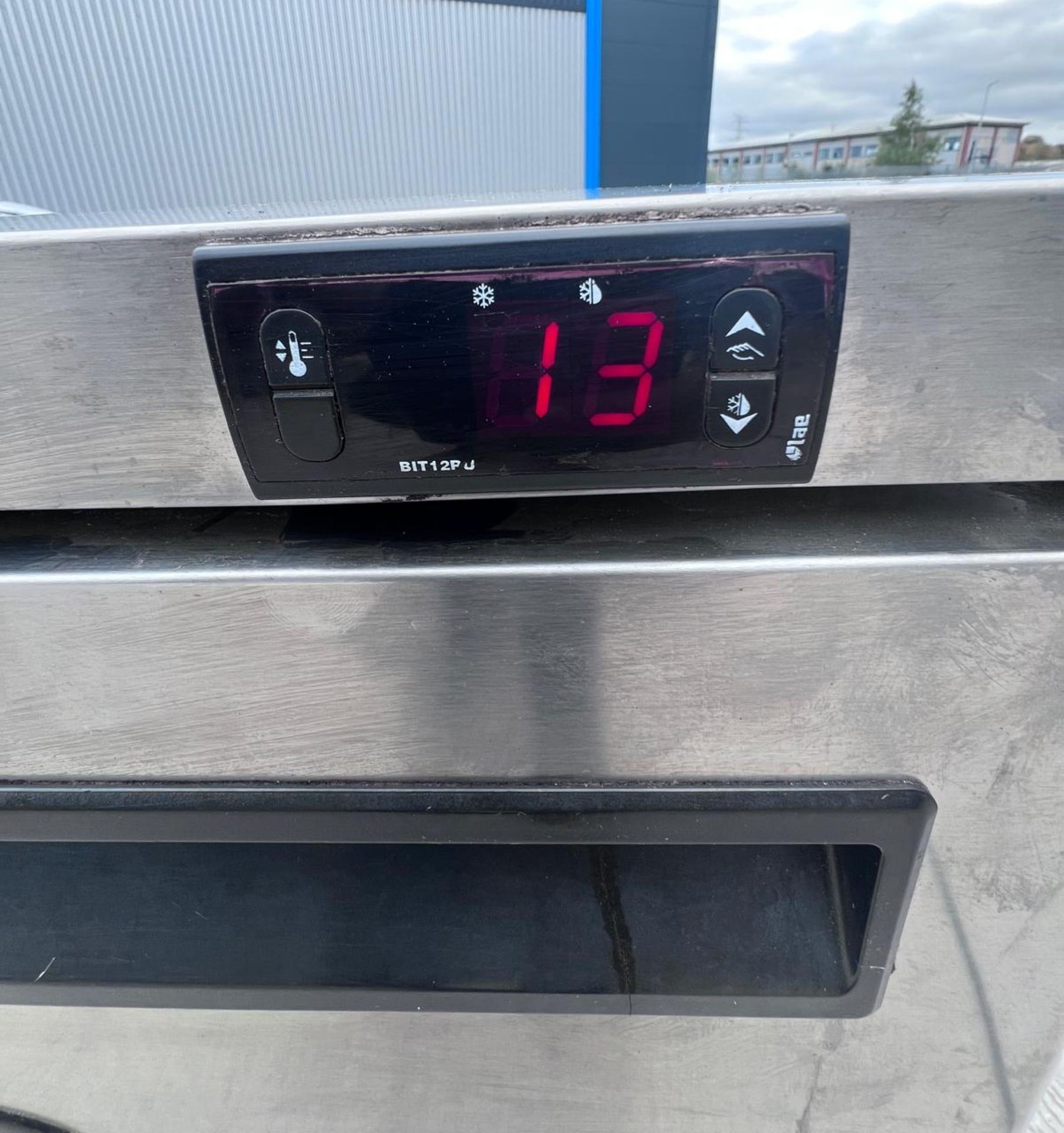 1 x Foster Undercounter Single Door Freezer - Model: LR150 - Dimensions: H82 x W61 x D66 cms - Image 5 of 11