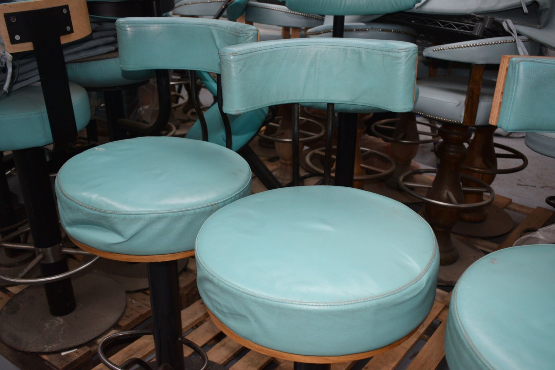4 x Bar Stools Featuring Round Leather Seats, Backrests and Chrome Footrests - Dimensions: SH 78 x - Image 6 of 10