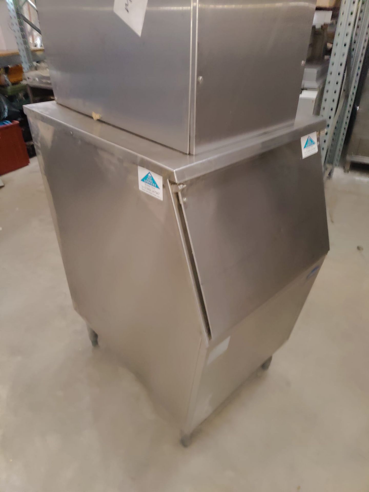 1 x Cornelius Upright Freestanding Continuous Flow Icemaker Machine with Follet Storage Bin - Image 2 of 13