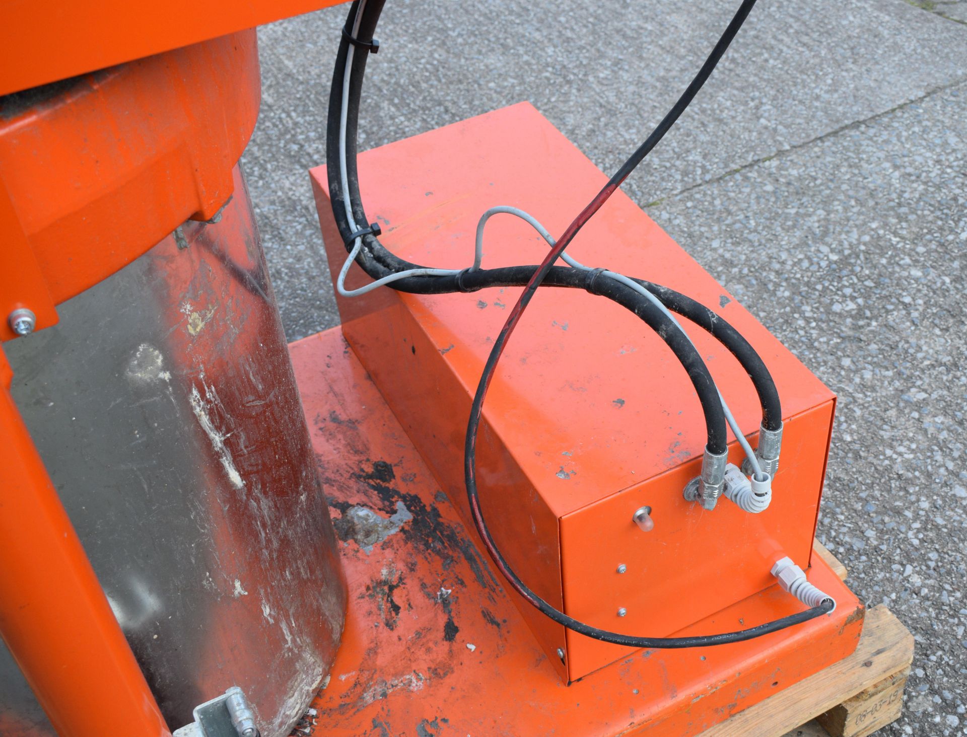 1 x ORWAK 5030 In-Bag Waste Compactor - Image 9 of 14