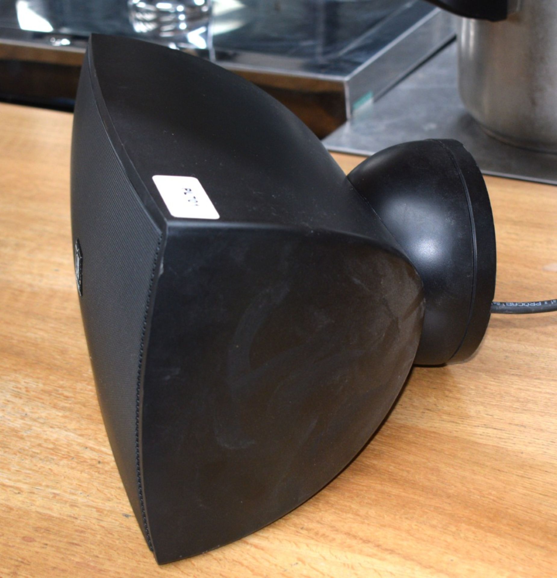 1 x Audac Ateo 6 Professional Speaker with Wall Mount - Image 4 of 4