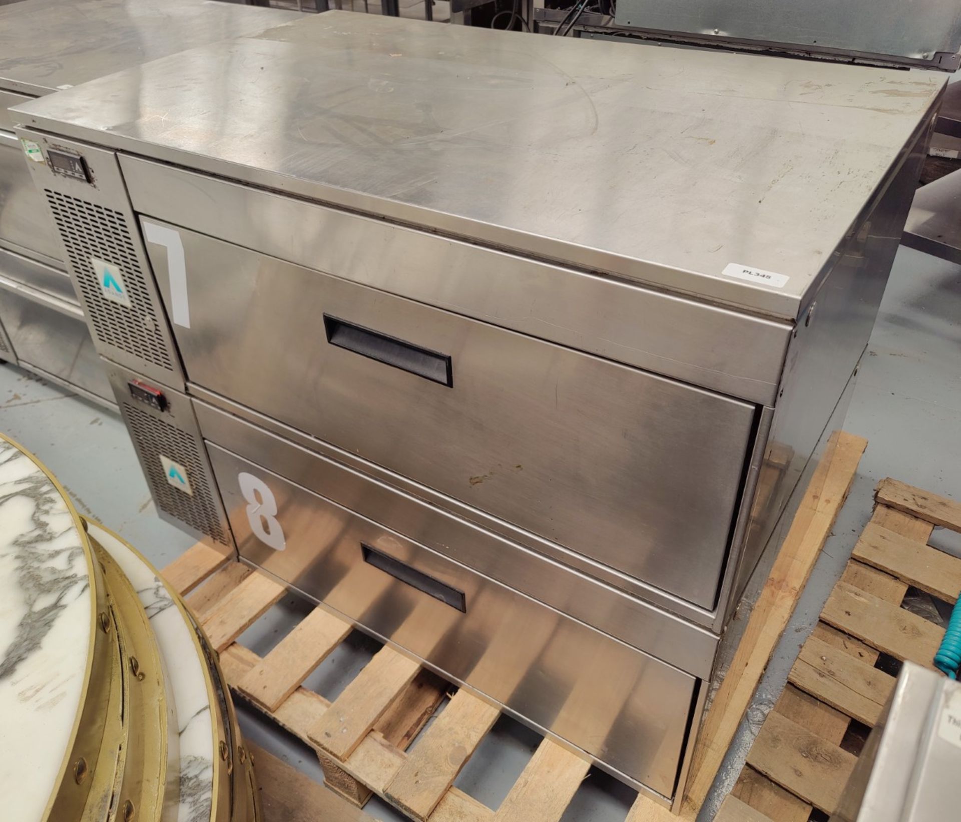 1 x Adande VCS Double Drawer Counter Fridge Freezer - Dimensions: H85 x W110 x D70 cms - Image 4 of 8