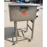 1 x LINCAT Panache Countertop Pizza Oven - Model Po89 - Single Phase - RRP £1,745.00