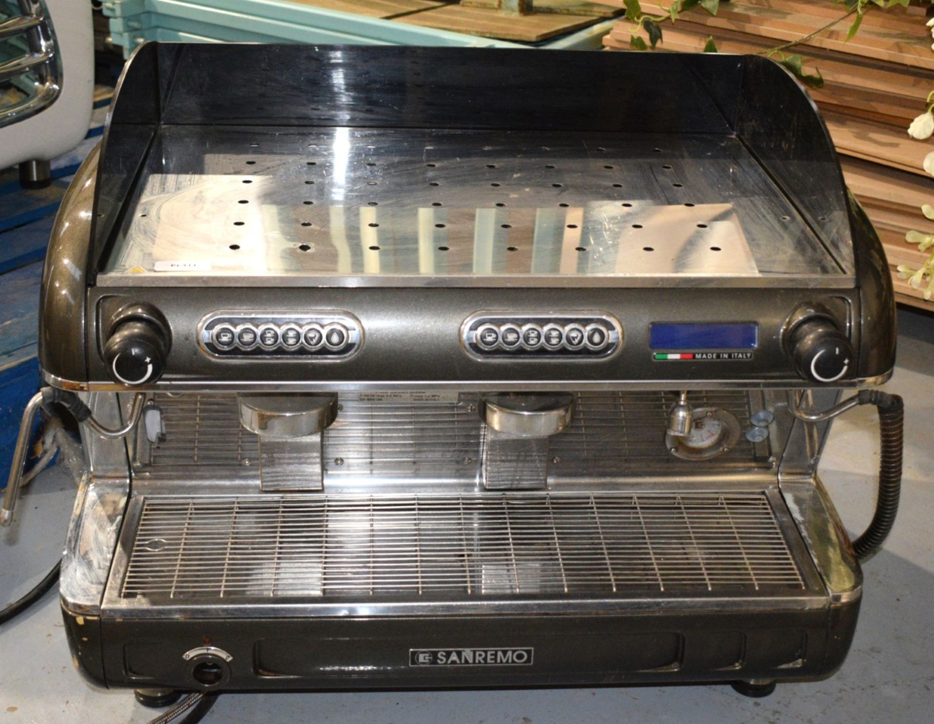 1 x San Remo 2 Group Espresso Coffee Machine - Model IVM210213812 - Type 410.3 - 5100w 240v