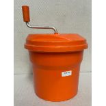 1 x Dynamic Manual Salad Spinner for Commercial Kitchens - Dimensions: H45 x W35 x D35 cms