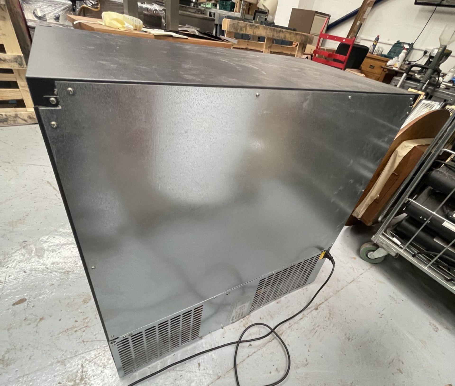 1 x Gamko Two Door Backbar Bottle Cooler - Illuminated Cabinet with a Black Surround - Model MG2/250 - Image 9 of 10