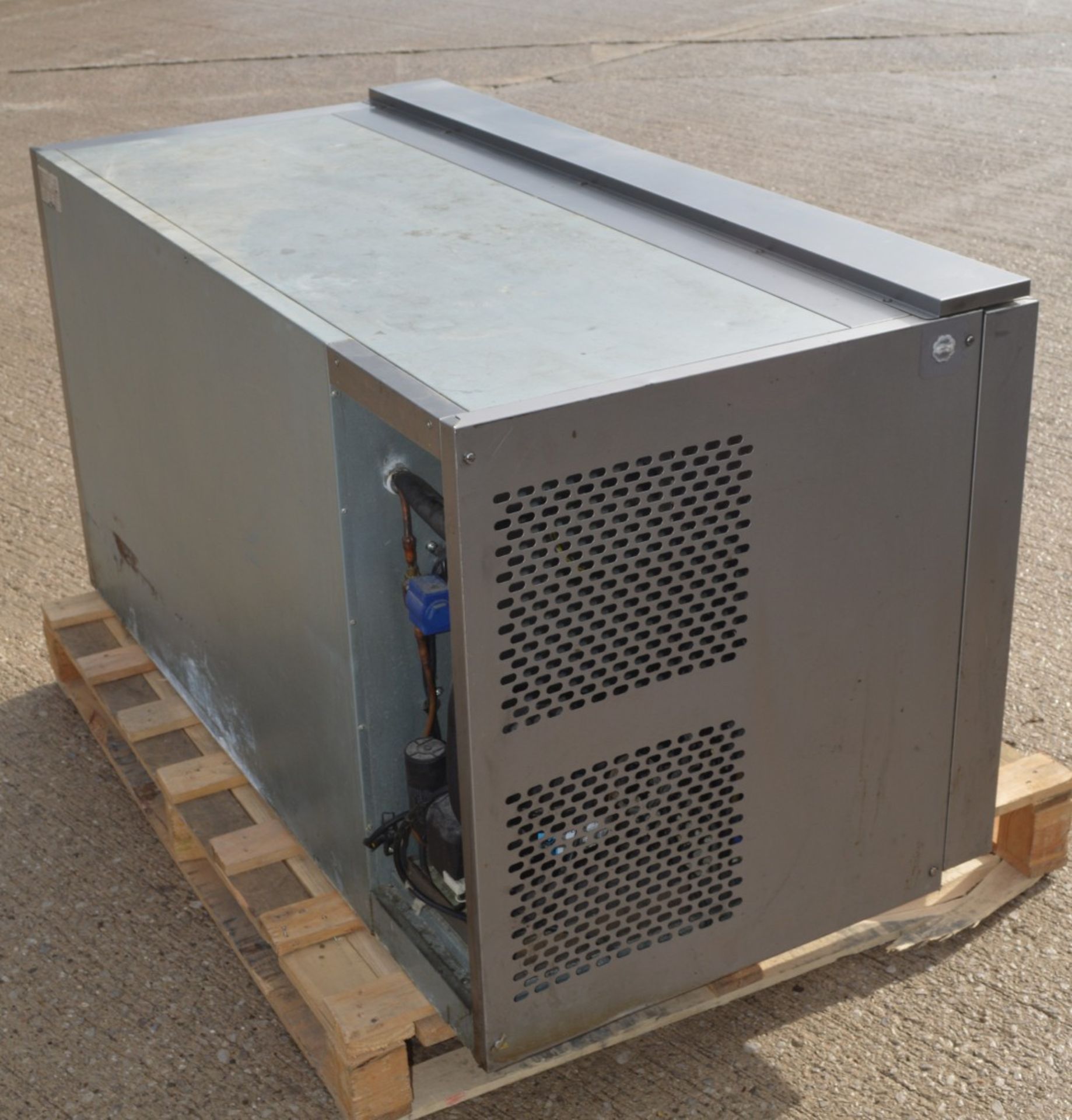 1 x Precision 6 Drawer Prep Fridge - Model: MCU211 - 240v - Dimensions: H85 x W135 x D67 cms - Image 5 of 5