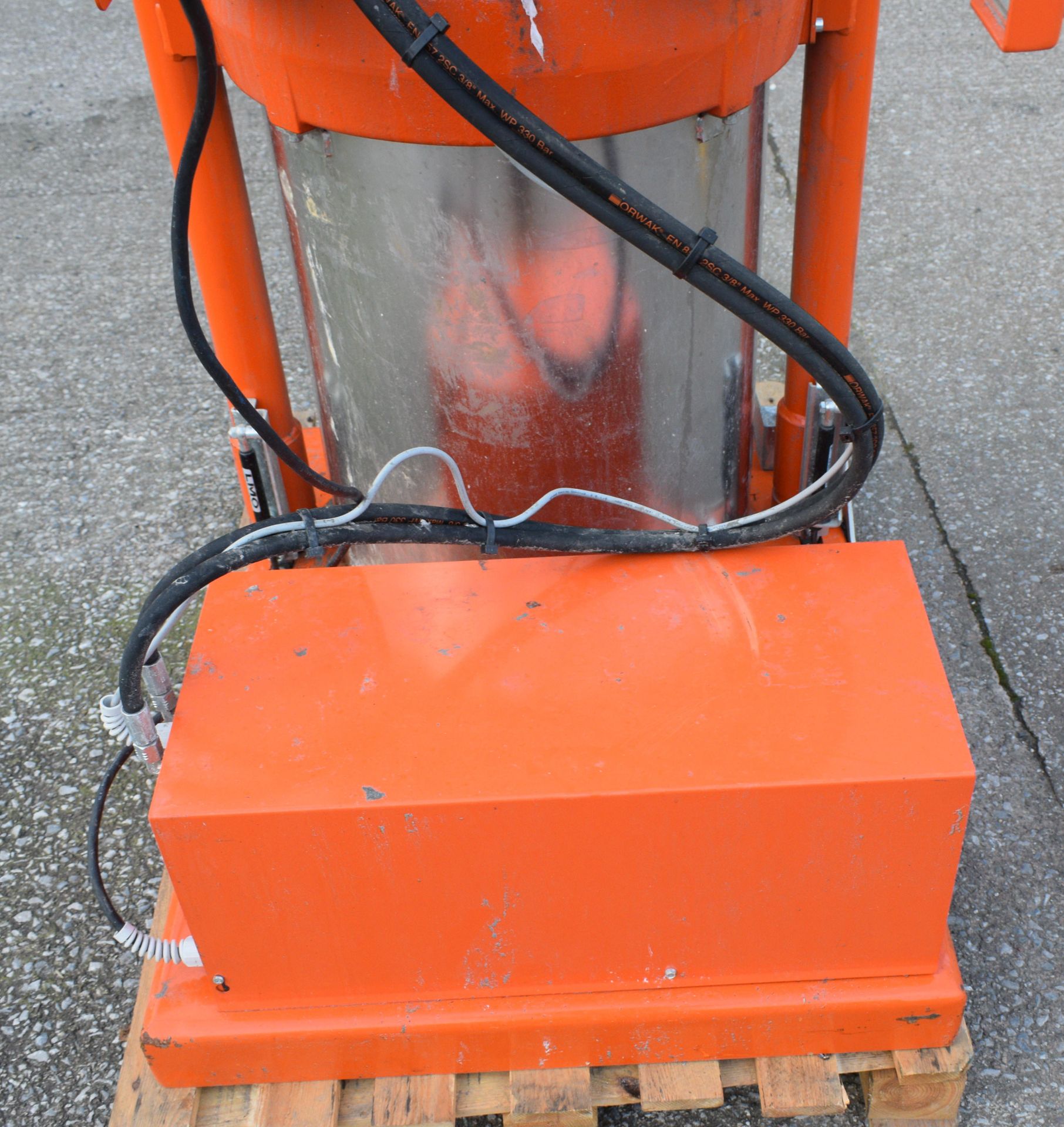 1 x ORWAK 5030 In-Bag Waste Compactor - Image 7 of 14