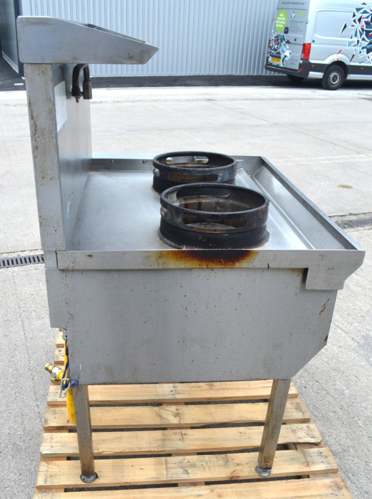 1 x ACK Heavy Duty Two Burner Wok Range Cooker - Natural Gas - Manufactured in 2023 - Image 9 of 18