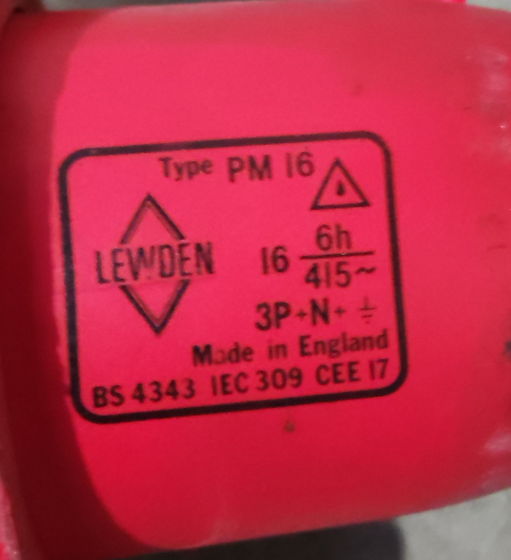 1 x MOFFAT 3 Phase Pie Warmer Cabinet / Hot Cupboard - H142 x W60 x D70 cms - Image 7 of 16