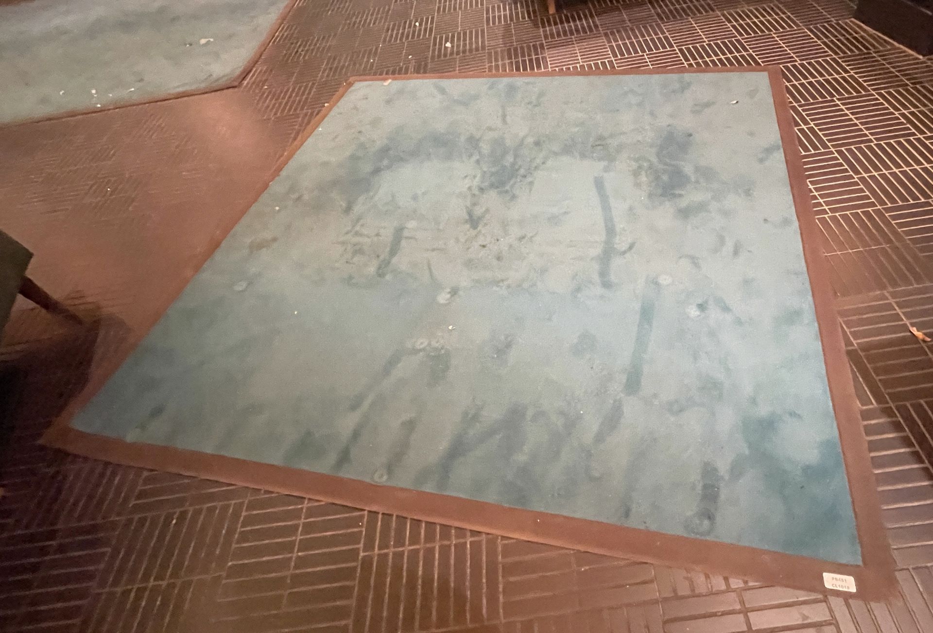 1 x Large Rug - Dimensions: W205 x D192.5 cms