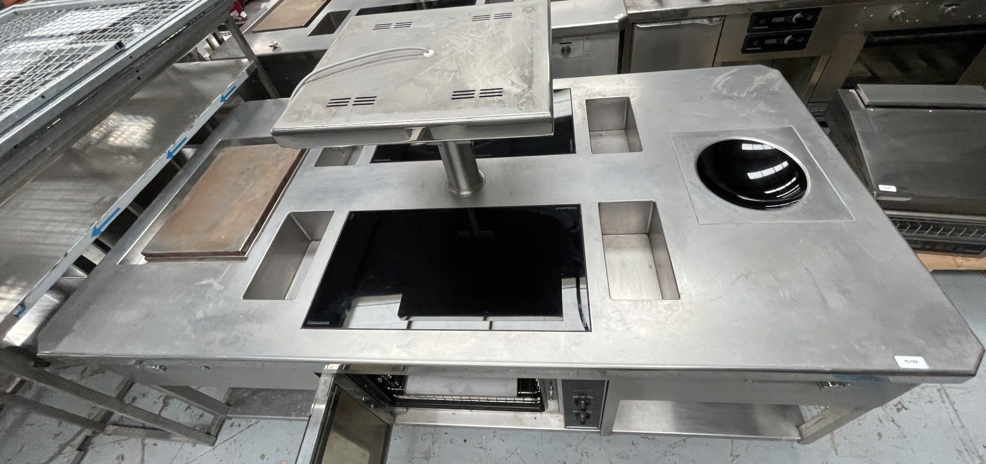 1 x Commercial Central Kitchen Cooking Island Featuring Two Control Induction Cooking Hobs, Blue Sea - Image 3 of 30