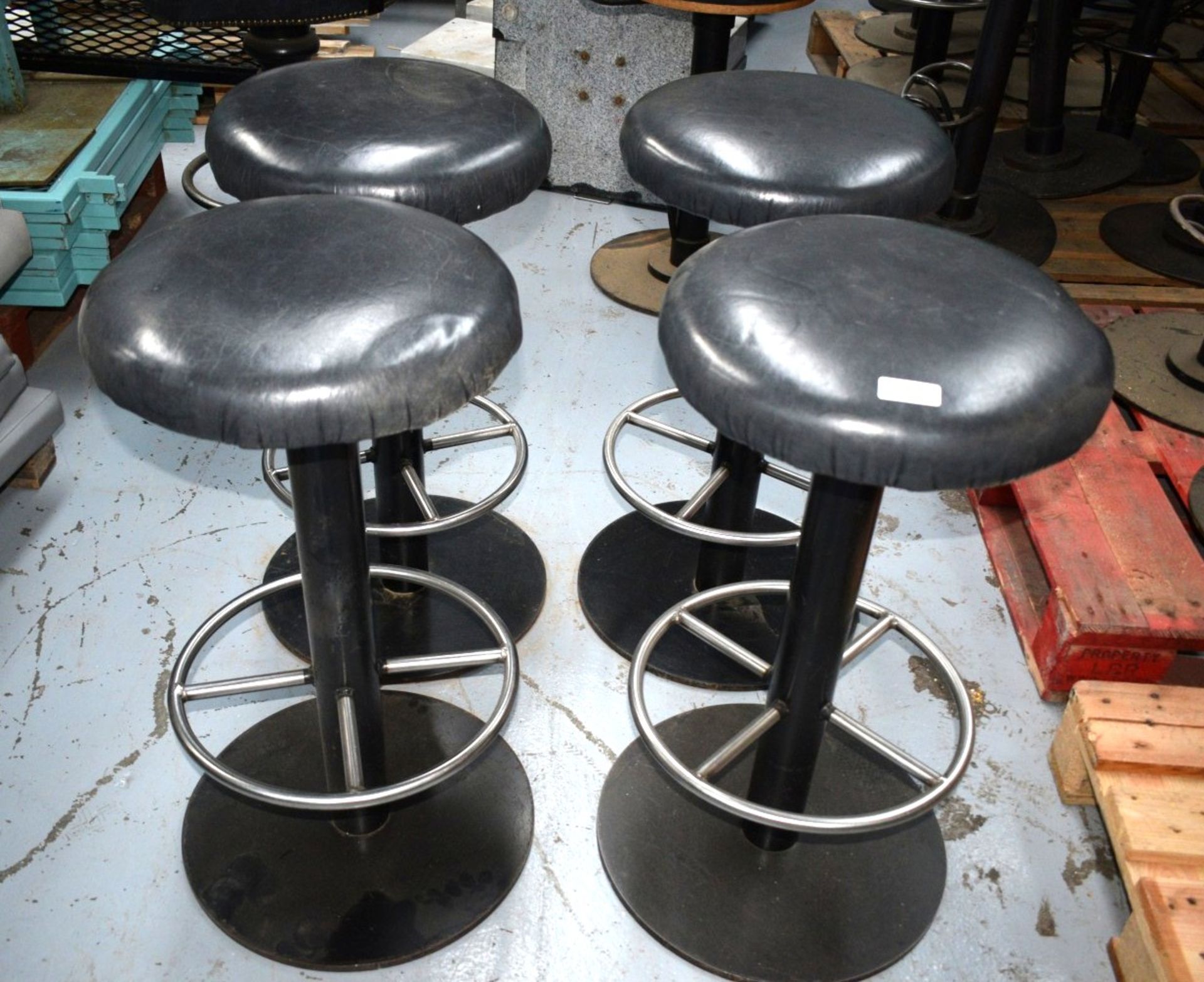 4 x Bar Stools Featuring Round Black Leather Seats and Chrome Footrests - Dimensions: H80 x W43