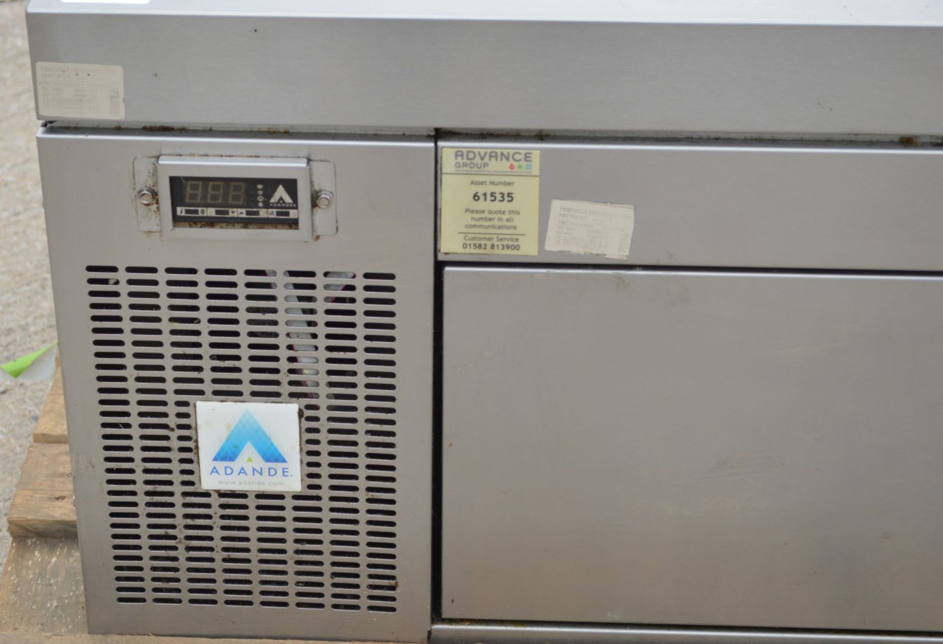 1 x Adande VCS Chef Base Fridge Freezer Single Drawer - Dimensions: H47 x W110 x D70 cms - Image 5 of 11