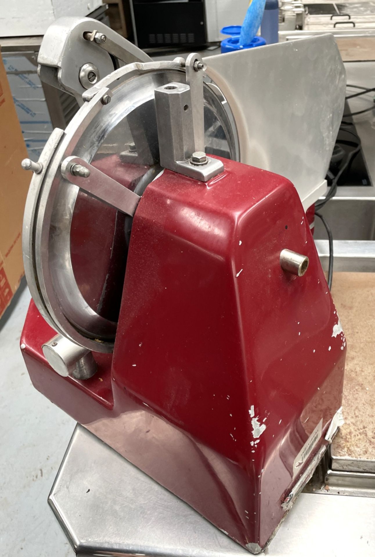 1 x FAC Vertical 300mm Meat Slicer - Model: F300TS-V - 240v - Image 5 of 17