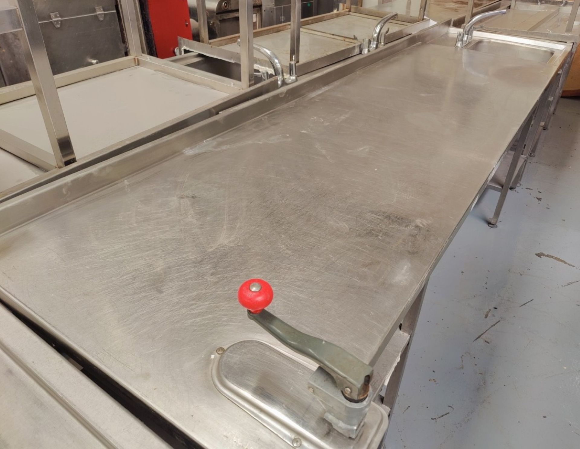 1 x Large Stainless Steel 2.7 Meter Preparation Table Featuring a Wash Basin with Mixer Tap - Image 4 of 11
