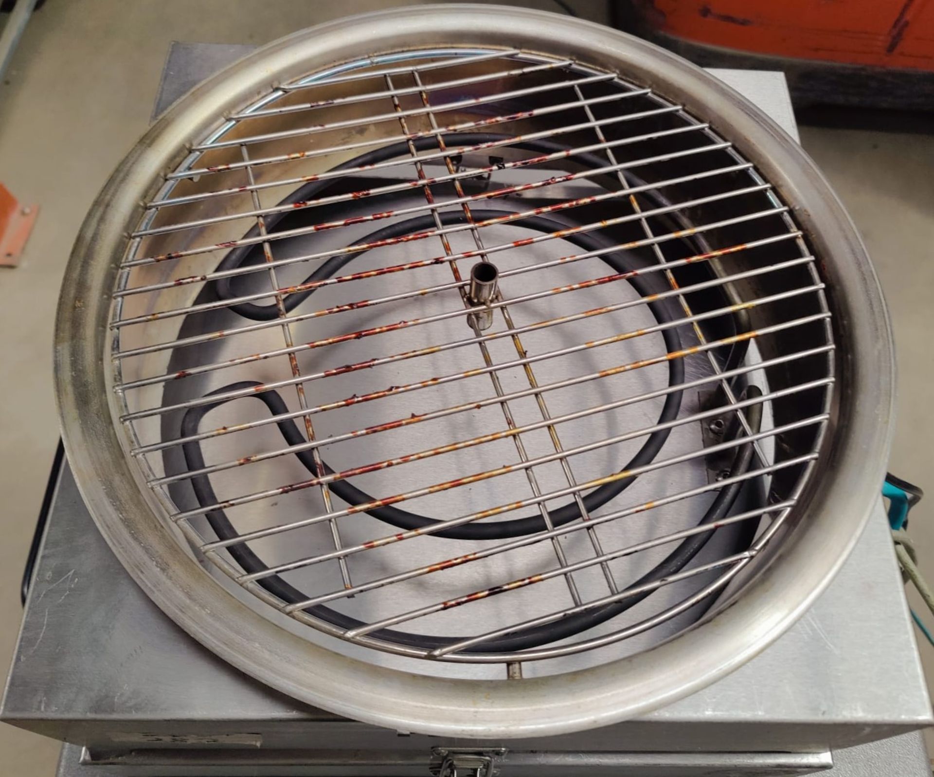 1 x Mantle Countertop Pizza Capper - As used in Supermarkets For Sealing In-House Pizzas - Suiable - Image 6 of 8