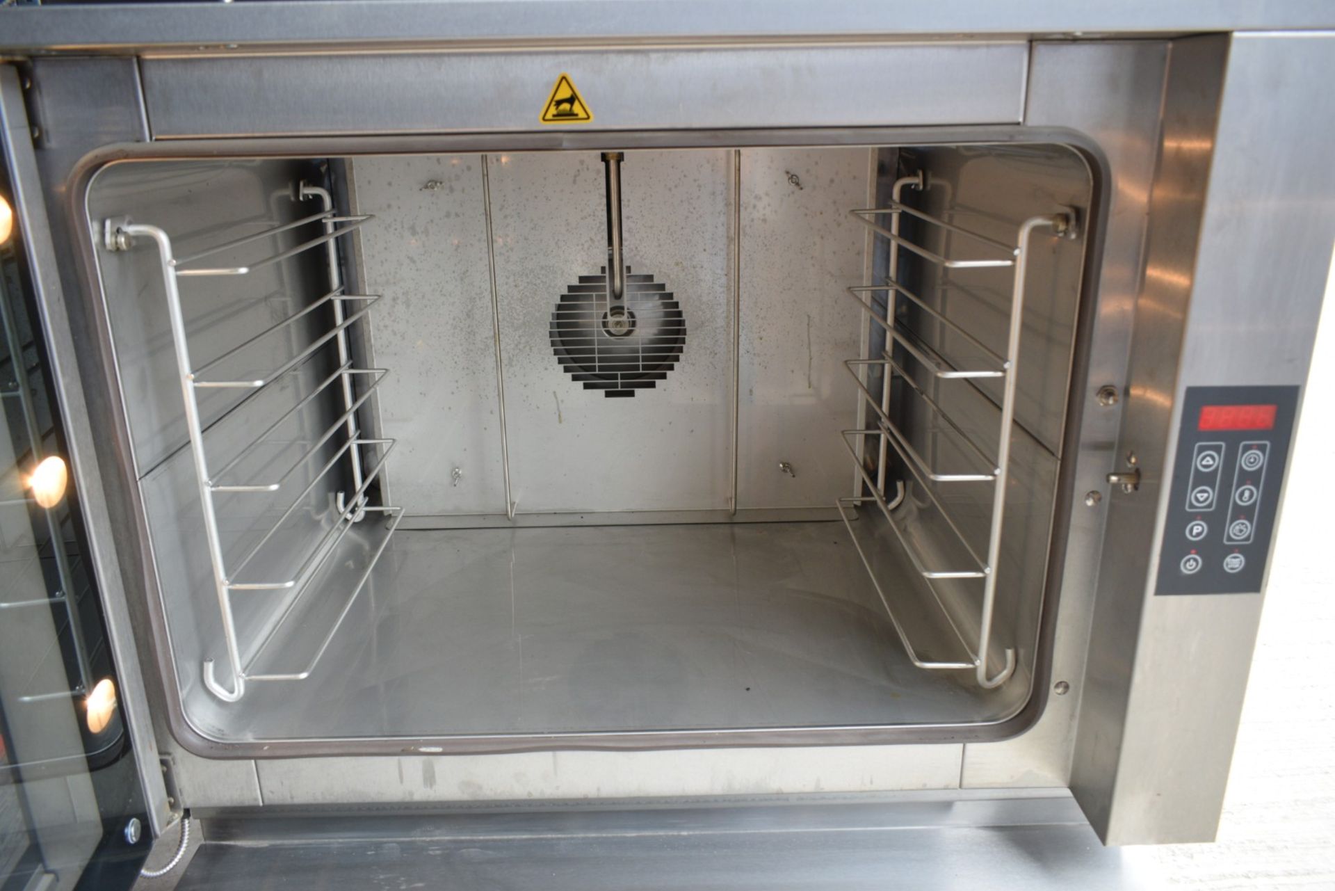 1 x Fri-Jado Double Bake Convection Oven - Model BC-5 P - Dimensions: H174 x W84 x D74 cms - Image 3 of 20