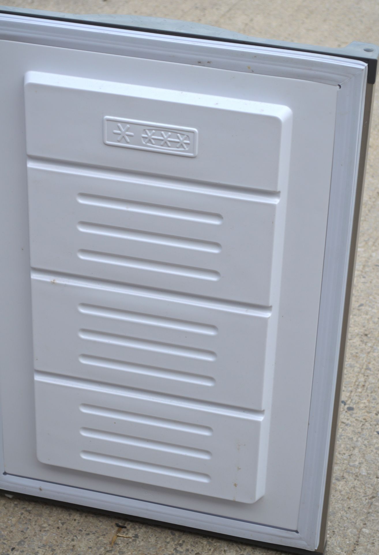 1 x Adexa Undercounter Freezer - Silver Finish - Model AX85NX - Image 2 of 10