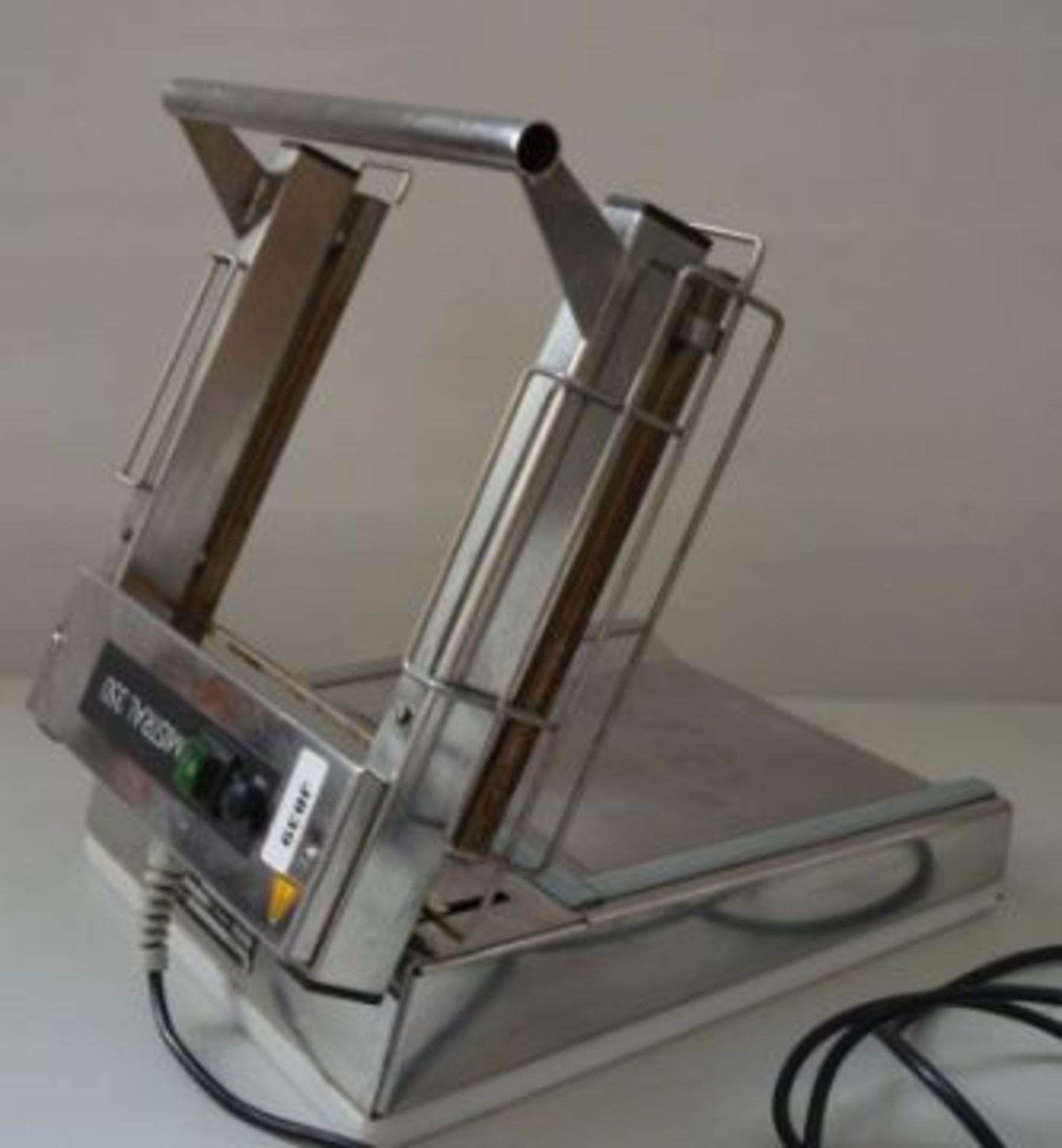 1 x Mistral 350 Fish Packaging and Thermtop Packaging Machine - For Sealing Fish and Other Meats - Image 3 of 4