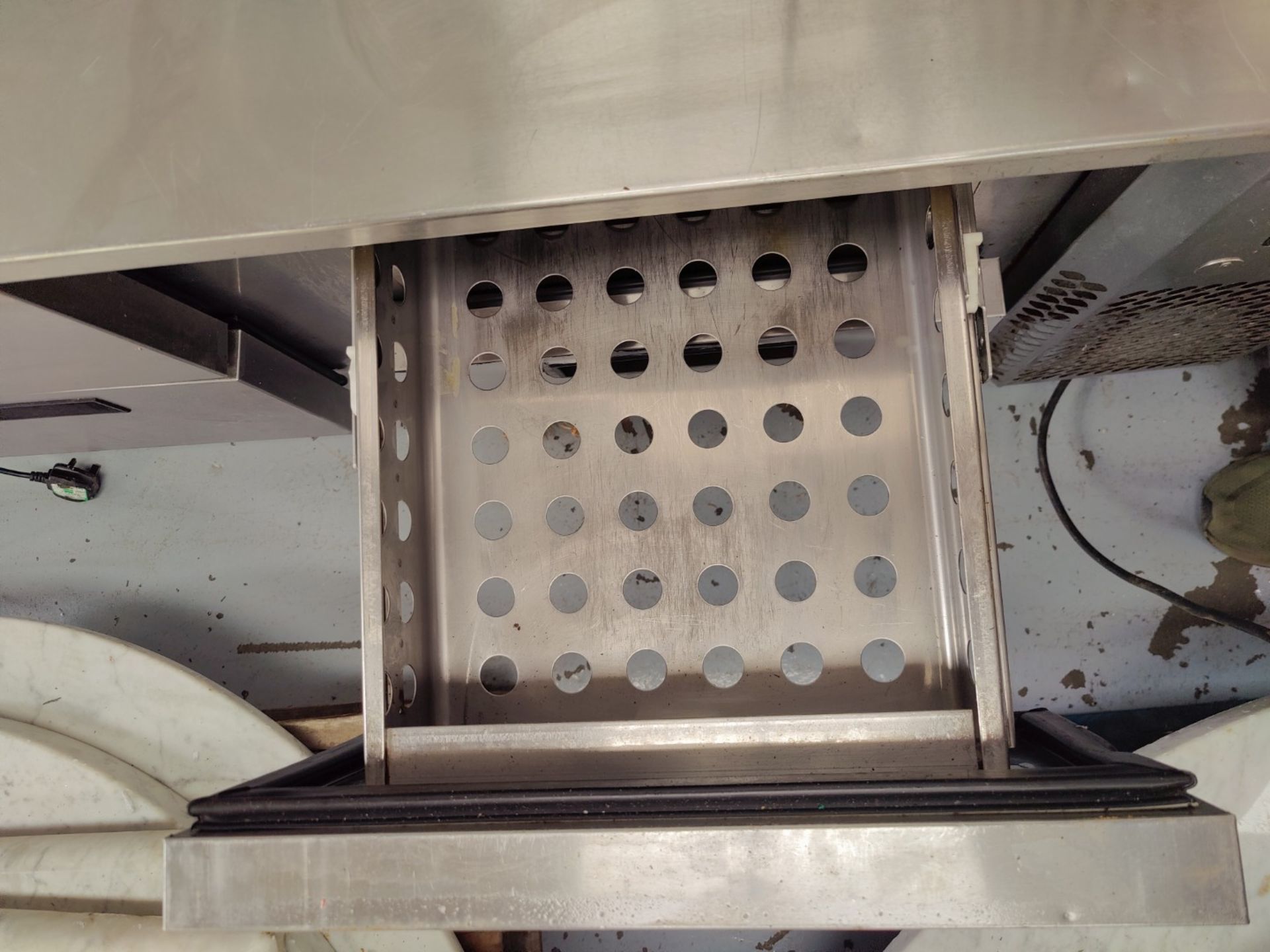 1 x Under Griddle Chef Base Four Drawer Counter Refrigerator - Image 4 of 6