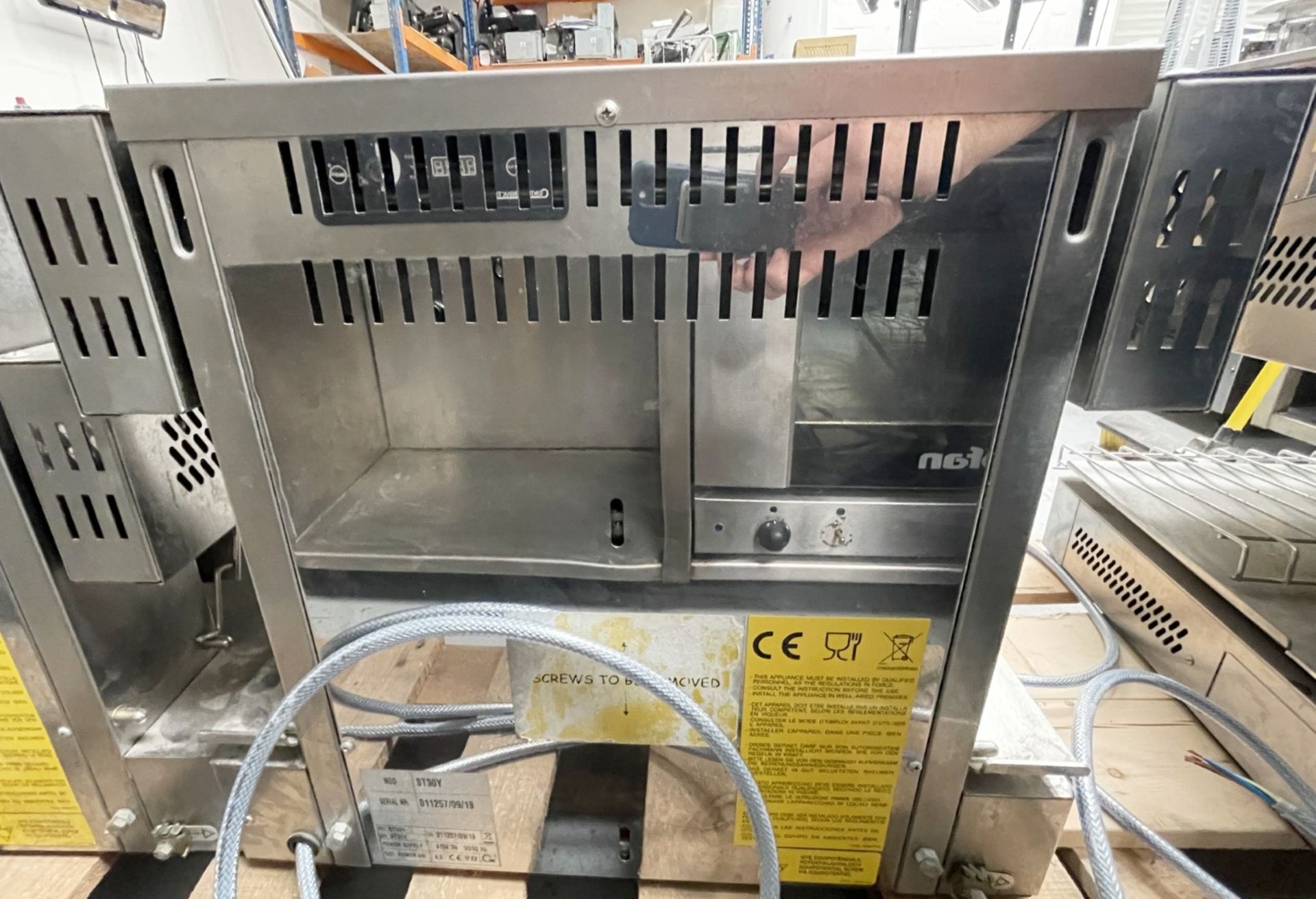 1 x Control Induction Hi Touch Rise and Fall Electric Salamander Grill - Model ST30Y - Image 6 of 9