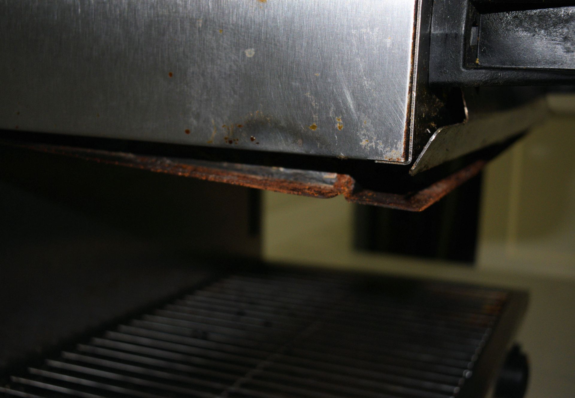 1 x LINCAT Electric Salamander Grill - Image 8 of 12