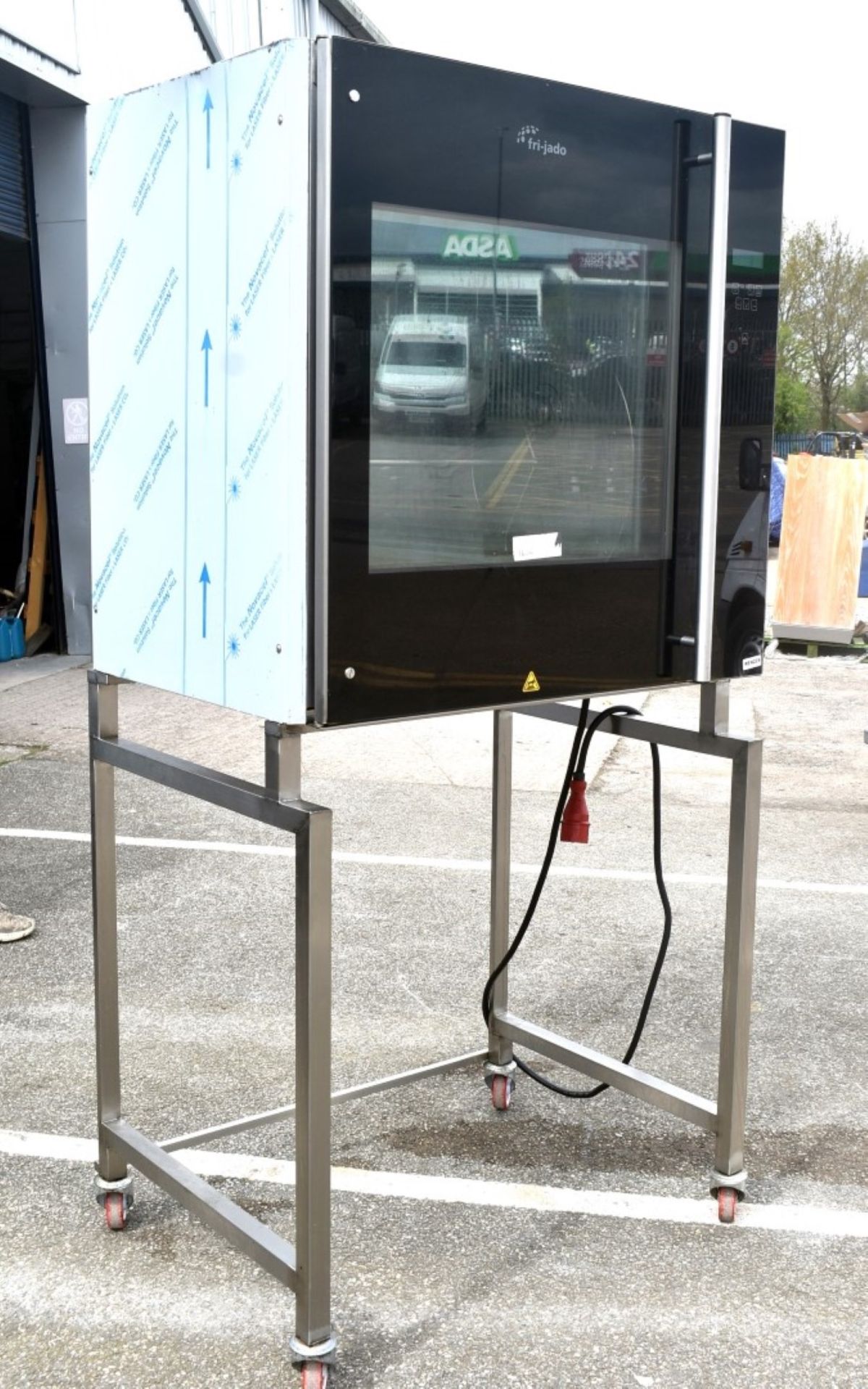 1 x Frijado Chicken Rotisserie Programmable Oven With Stand - 3 Phase Electric Power - Model: TDR 8P - Image 18 of 20