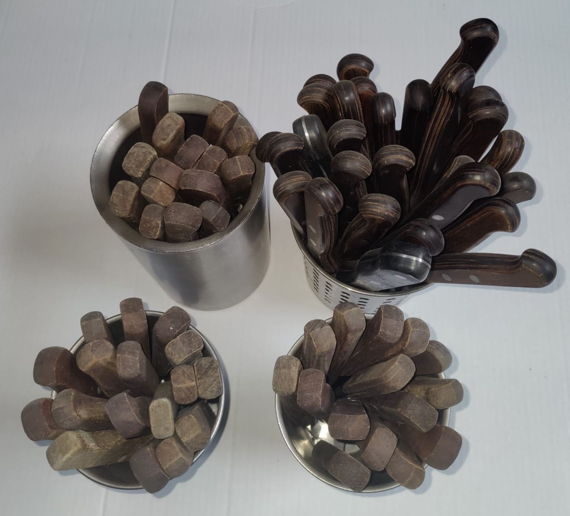 1 x Large Collection of 76 x Restaurant Steak Knifes with 4 x Cutlery Pots - Stainless Steel with - Image 3 of 9
