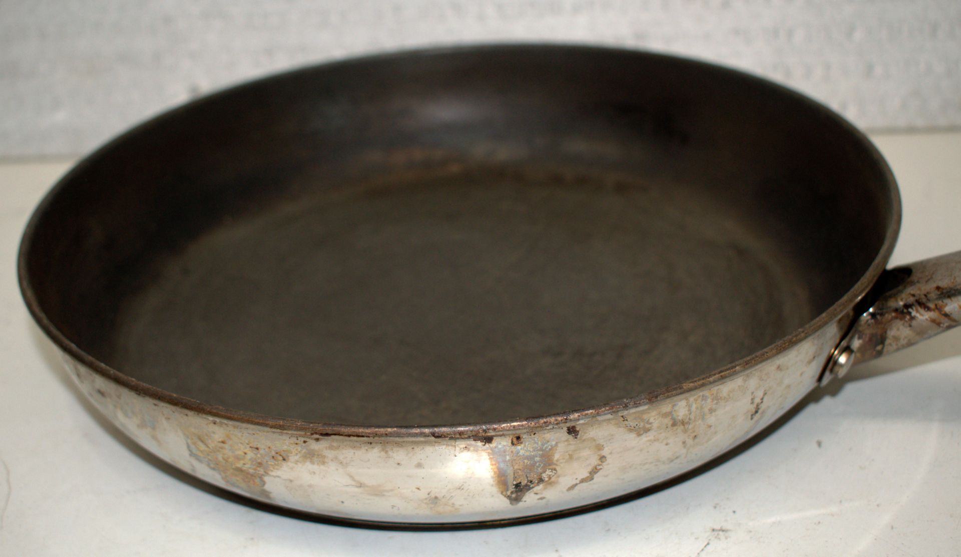 6 x Frying Pans - Image 4 of 20