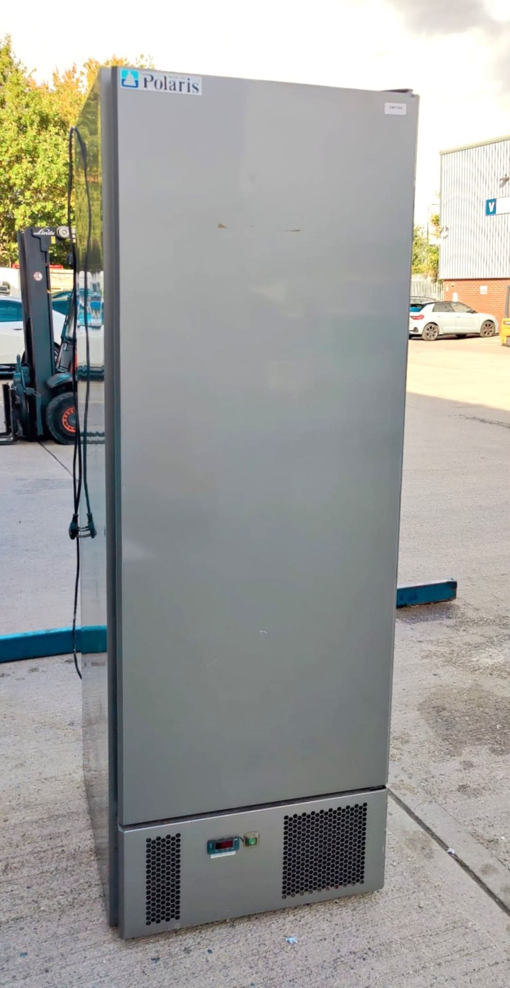 1 x Polaris Upright Single Door Commercial Fridge - Model: LLP 70 TN - Dimensions: H204 x W70 x