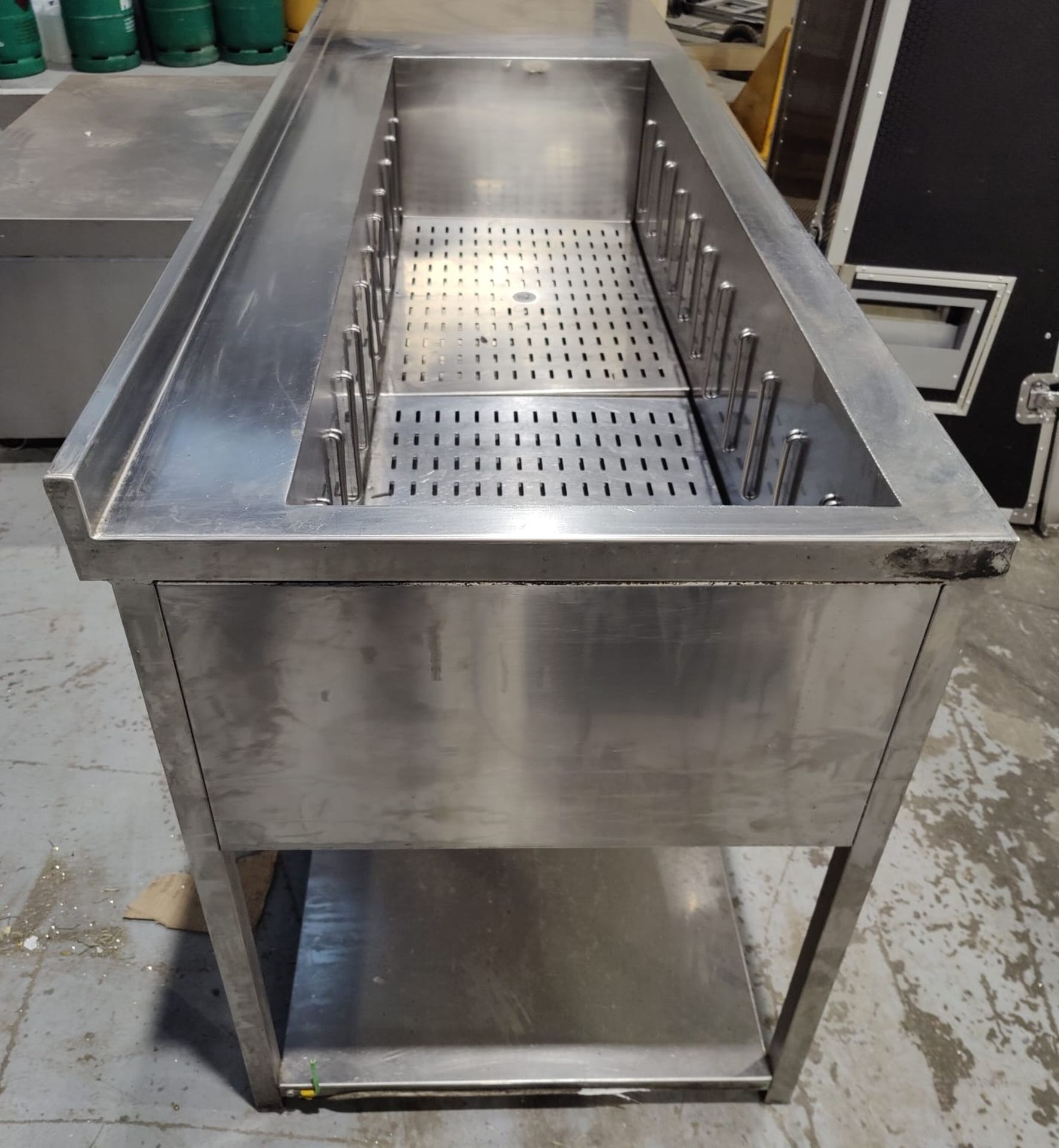 1 x Stainless Steel Back Bar Unit Features Large Ice Well, Prep Area and Shelves - Dimensions: H83 - Image 9 of 9