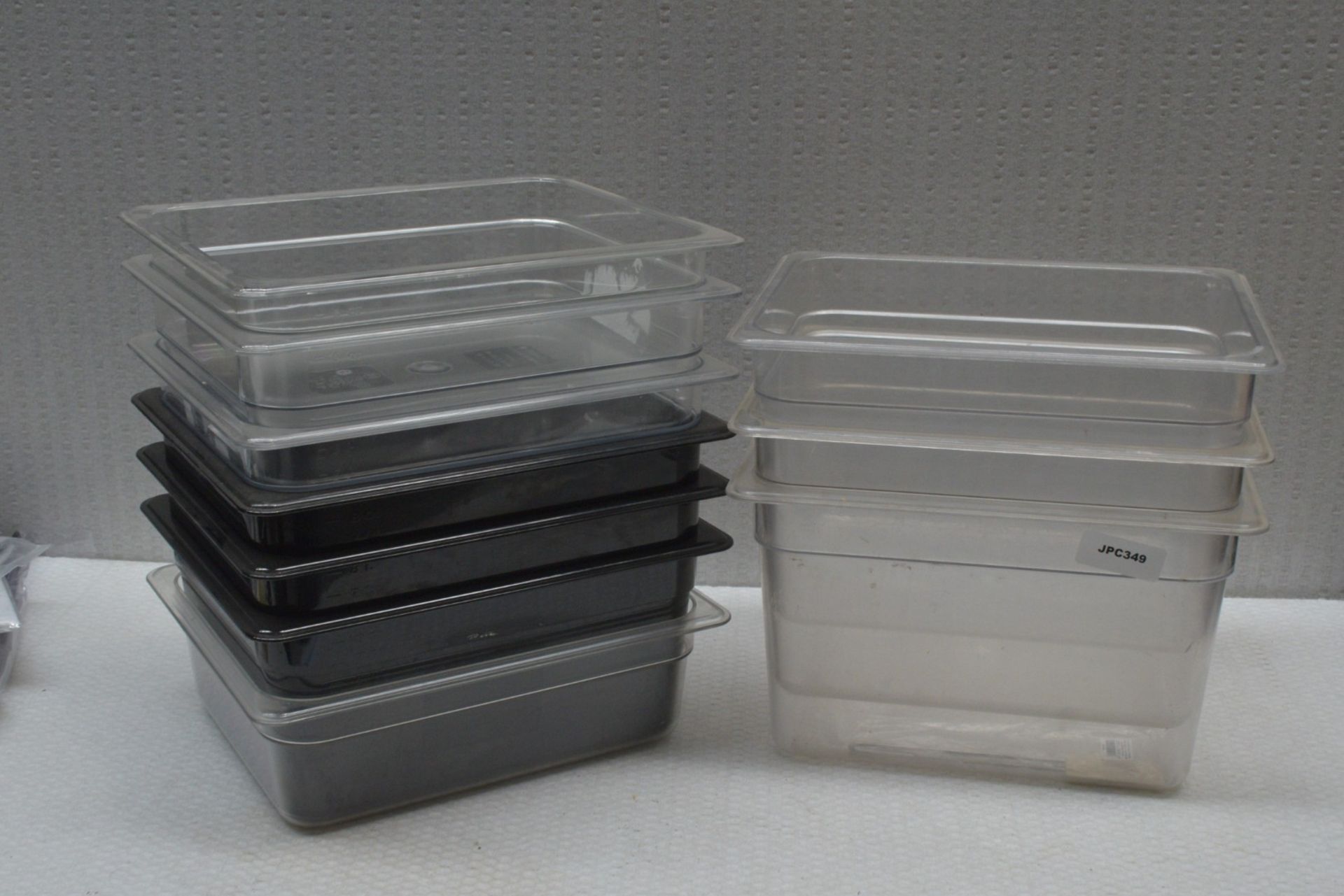 10 x Cambro Polycarbonate 32.5 x 26.5cm Clear and Black Gastronorms - Includes Two Depths of 15/20cm - Image 9 of 10