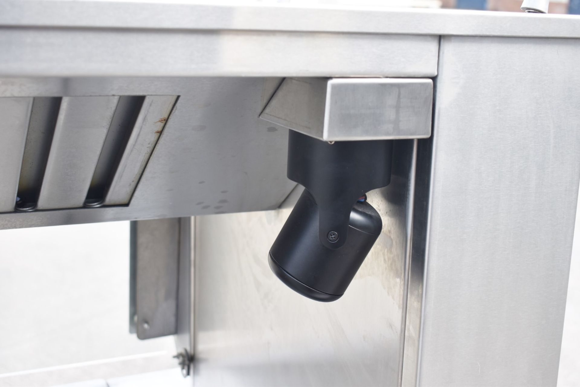 1 x Rexmartins Front Cooking Station For Griddles etc - Cooking Appliance Station With Lights - Image 9 of 17