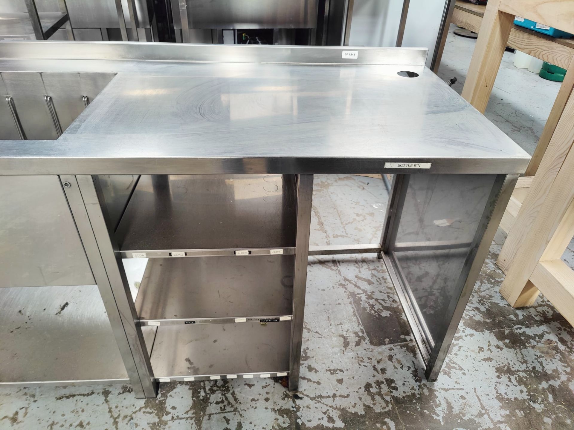 1 x Stainless Steel Back Bar Unit Features Large Ice Well, Prep Area and Shelves - Dimensions: H83 - Image 6 of 9