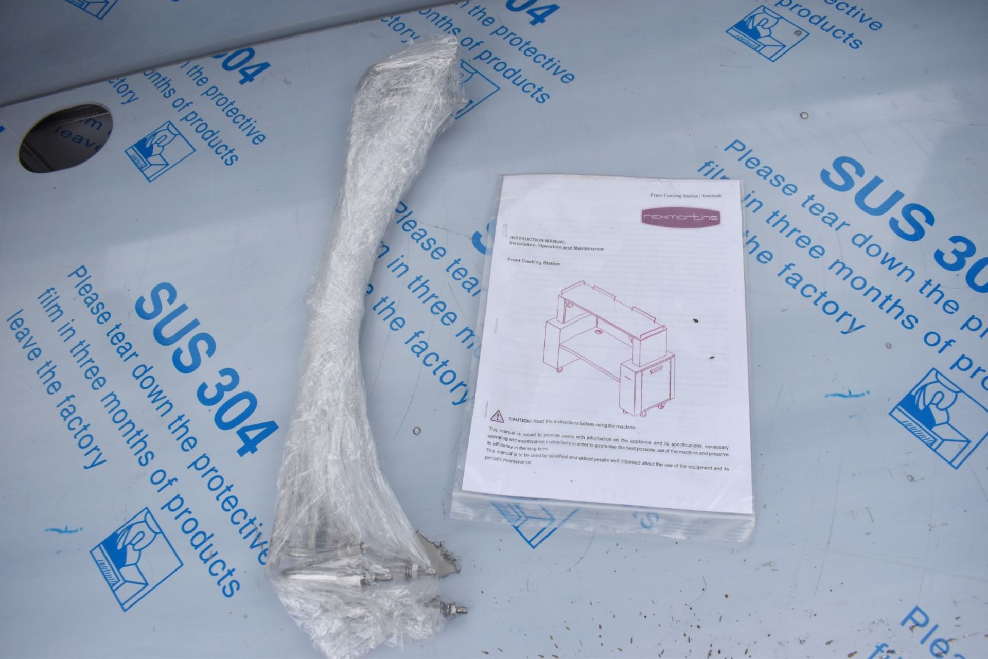 1 x Rexmartins Front Cooking Station For Griddles etc - Cooking Appliance Station With Lights - Image 7 of 15