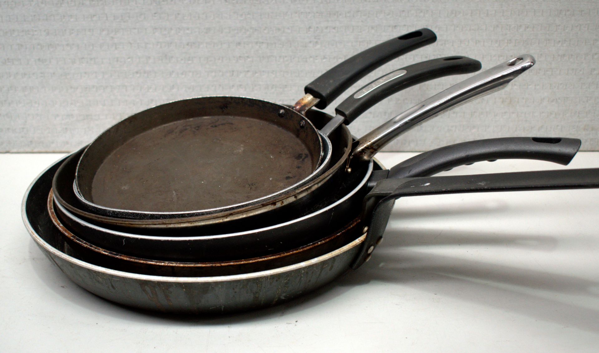 6 x Frying Pans - Image 9 of 20