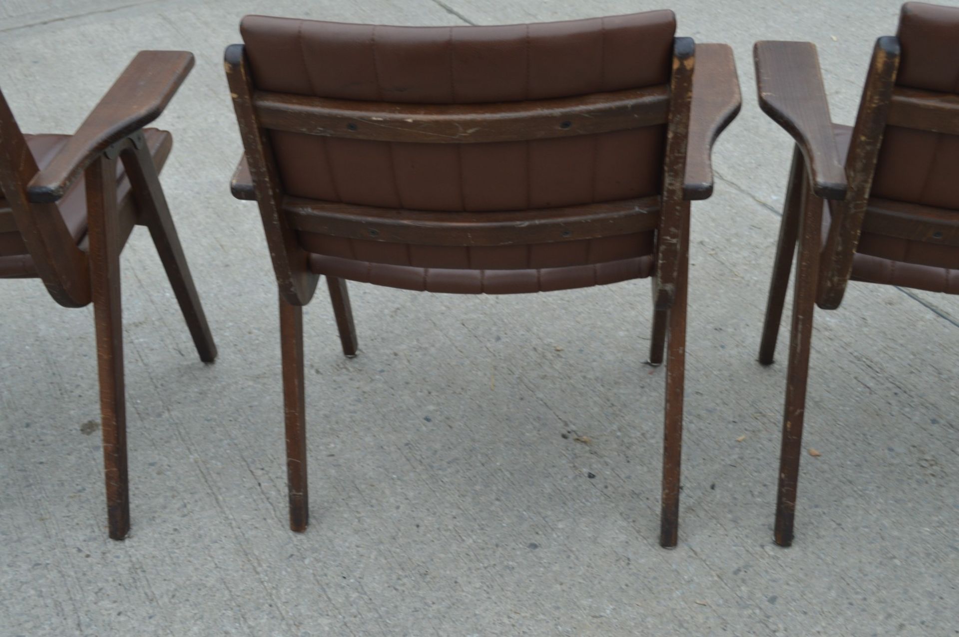 4 x Autoban Slice Armchairs Featuring an Oak Wooden Frame and Vintage Brown Leather Upholstery - Image 8 of 11