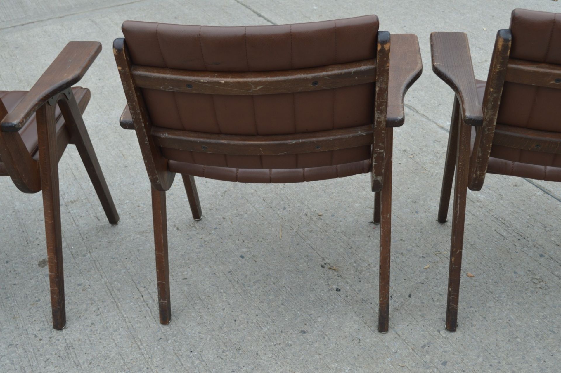 4 x Autoban Slice Armchairs Featuring an Oak Wooden Frame and Vintage Brown Leather Upholstery - Image 5 of 11
