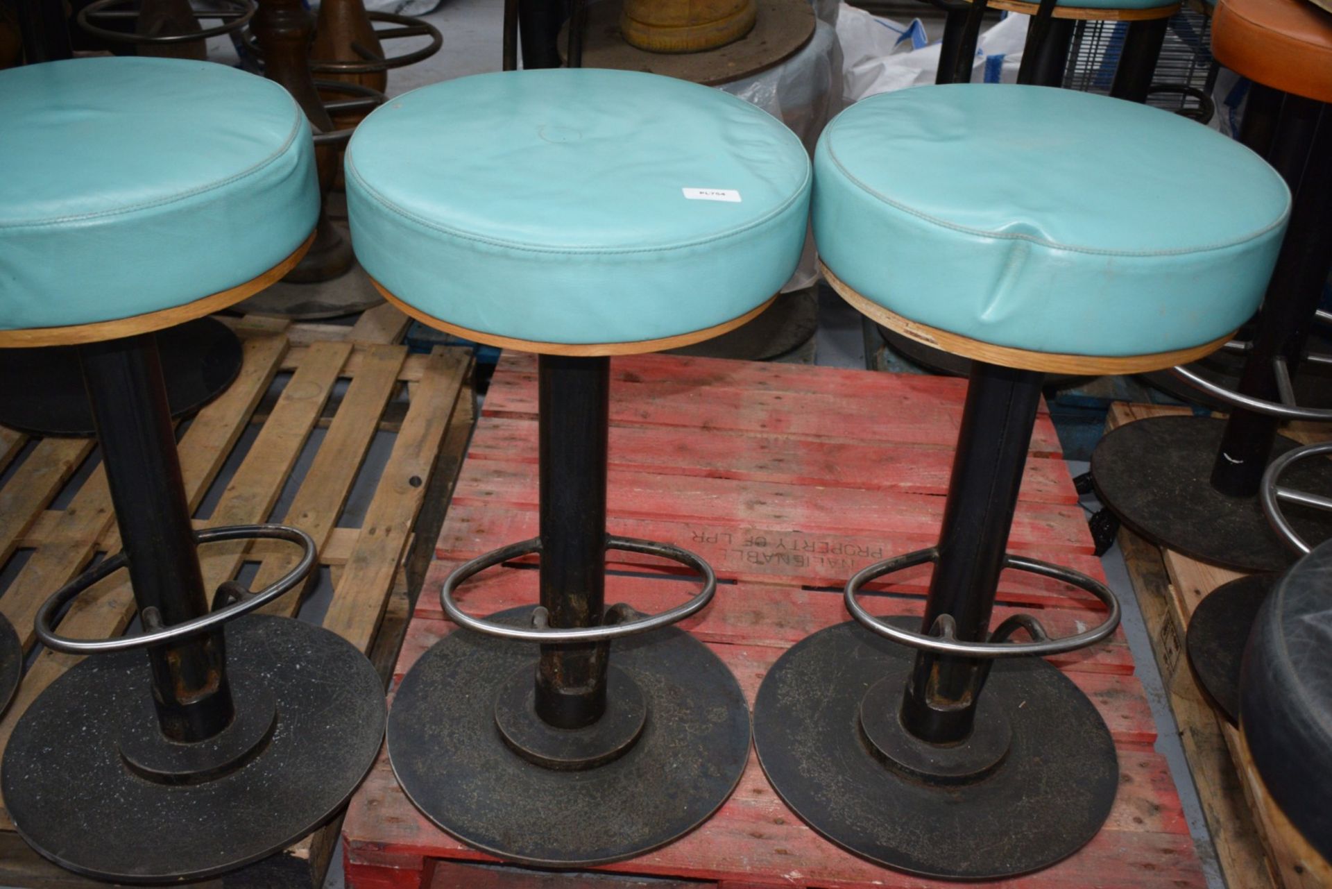 4 x Bar Stools Featuring Round Leather Seats, Backrests and Chrome Footrests - Dimensions: SH 78 x - Image 2 of 10