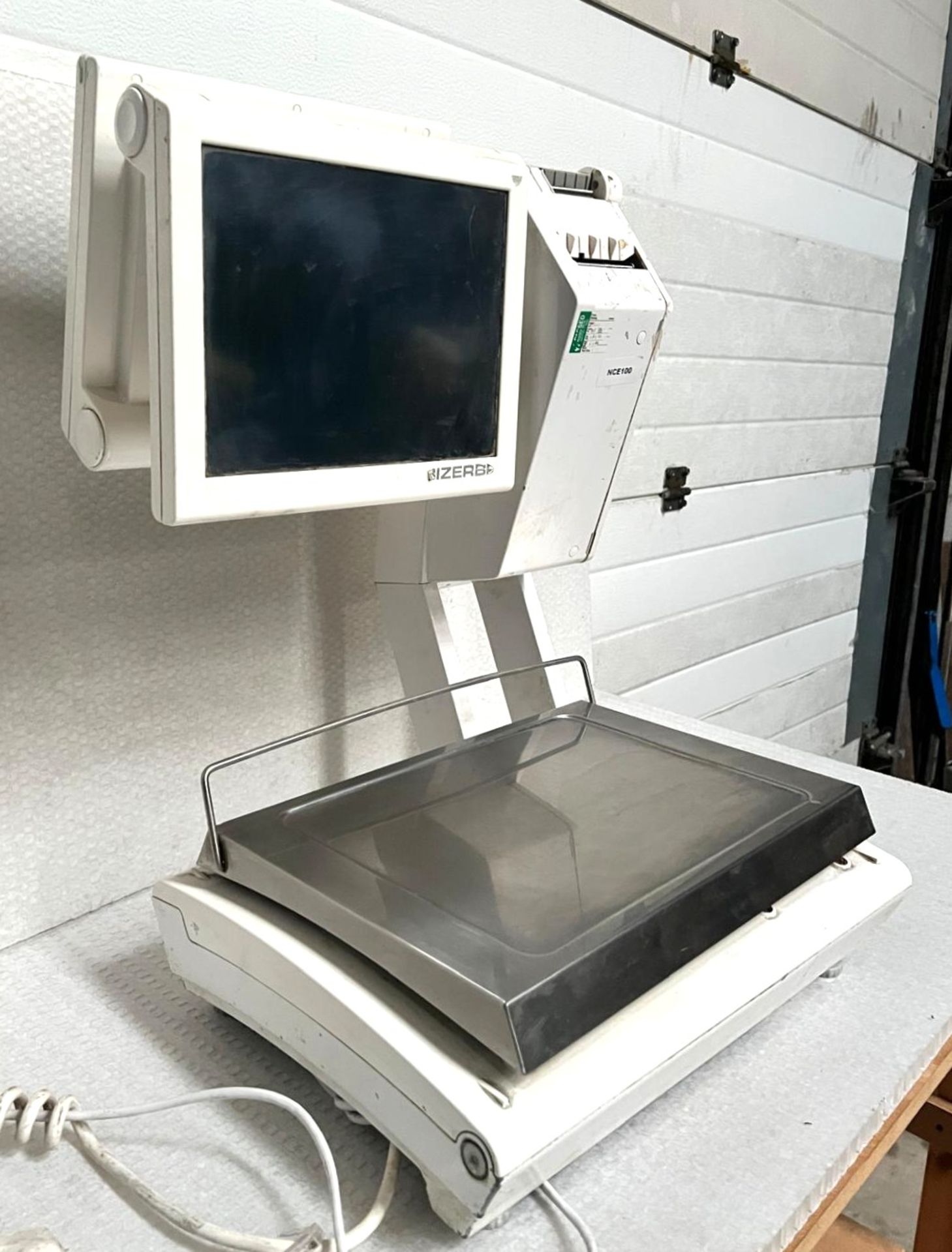 1 x Bizerba KH800 Retail Scales - PC Bases Scales with a 15KG Capacity, Colour Screen and Label