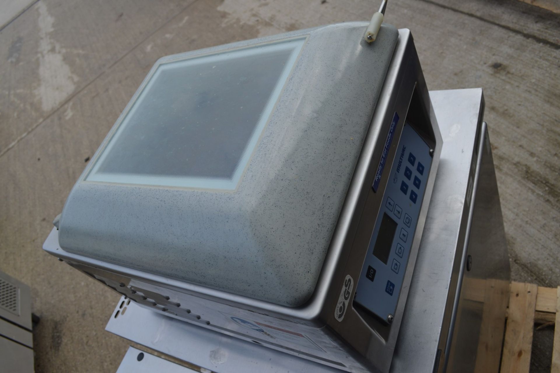 1 x Multivac Vacum Packer Machine - 240v - Dimensions: H96 x W40 x D50 cms - Image 6 of 7