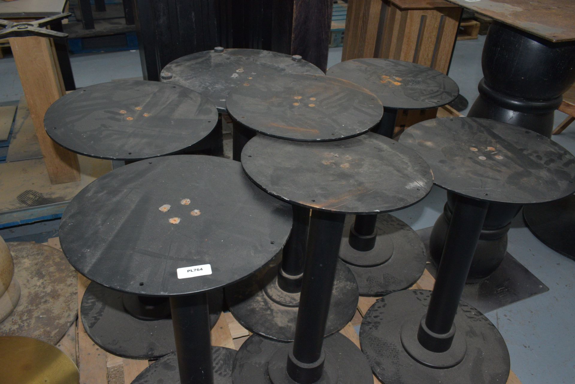 8 x Heavy Duty Black Metal Table Base Pedestals - Size: H66 x Top Width 40 cms - Image 3 of 4