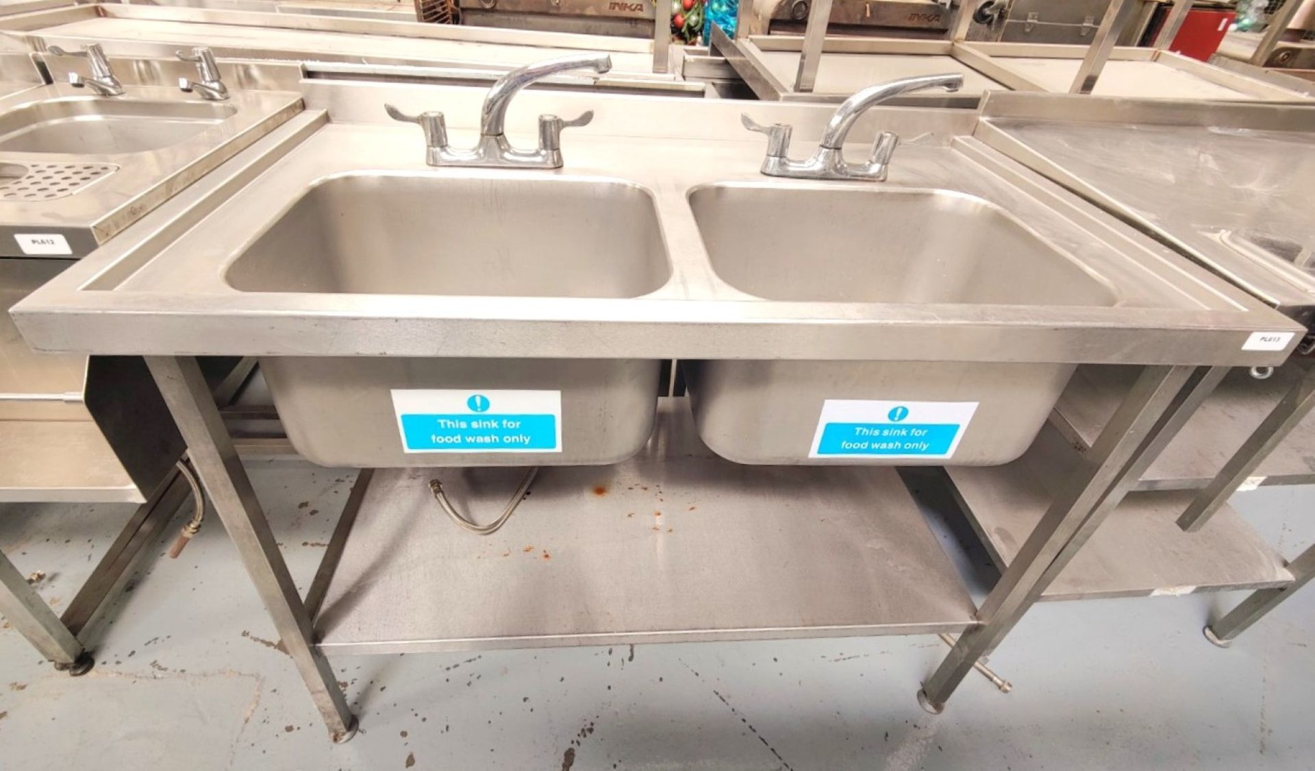 1 x Stainless Steel Twin Bowl Wash Unit Features Two Large Sink Bowls, Mixer Taps, None Drip Surface