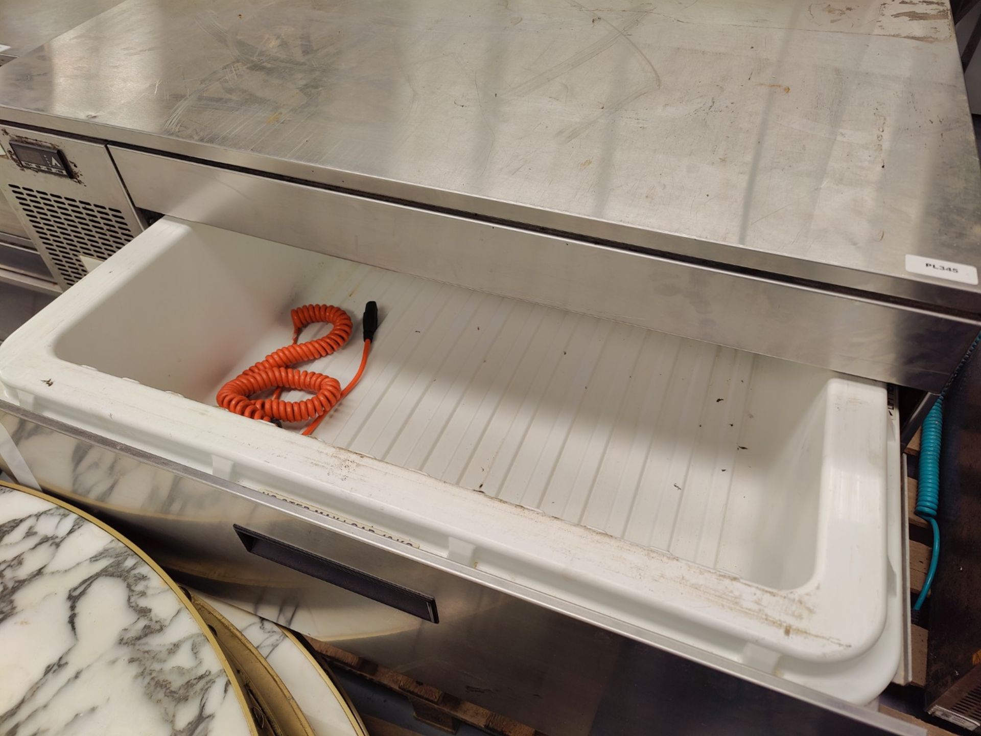 1 x Adande VCS Double Drawer Counter Fridge Freezer - Dimensions: H85 x W110 x D70 cms - Image 8 of 8