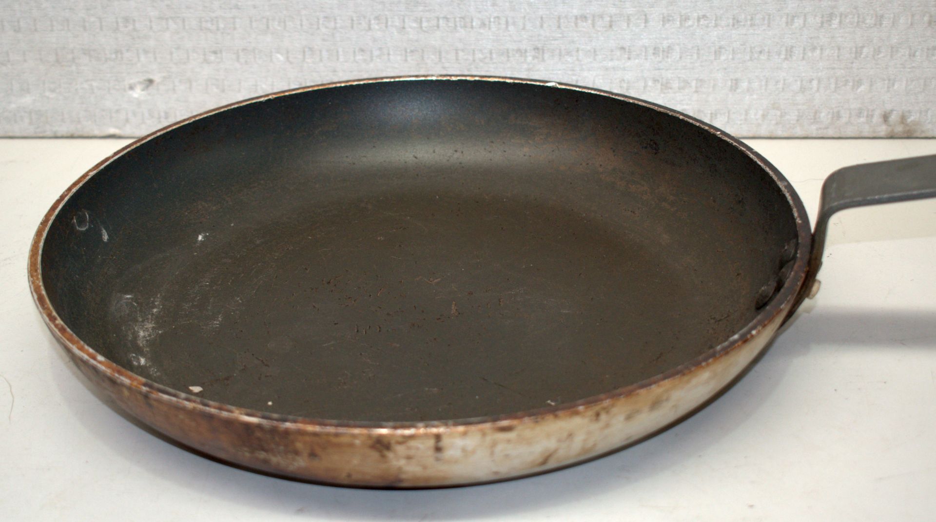 6 x Frying Pans - Image 15 of 20