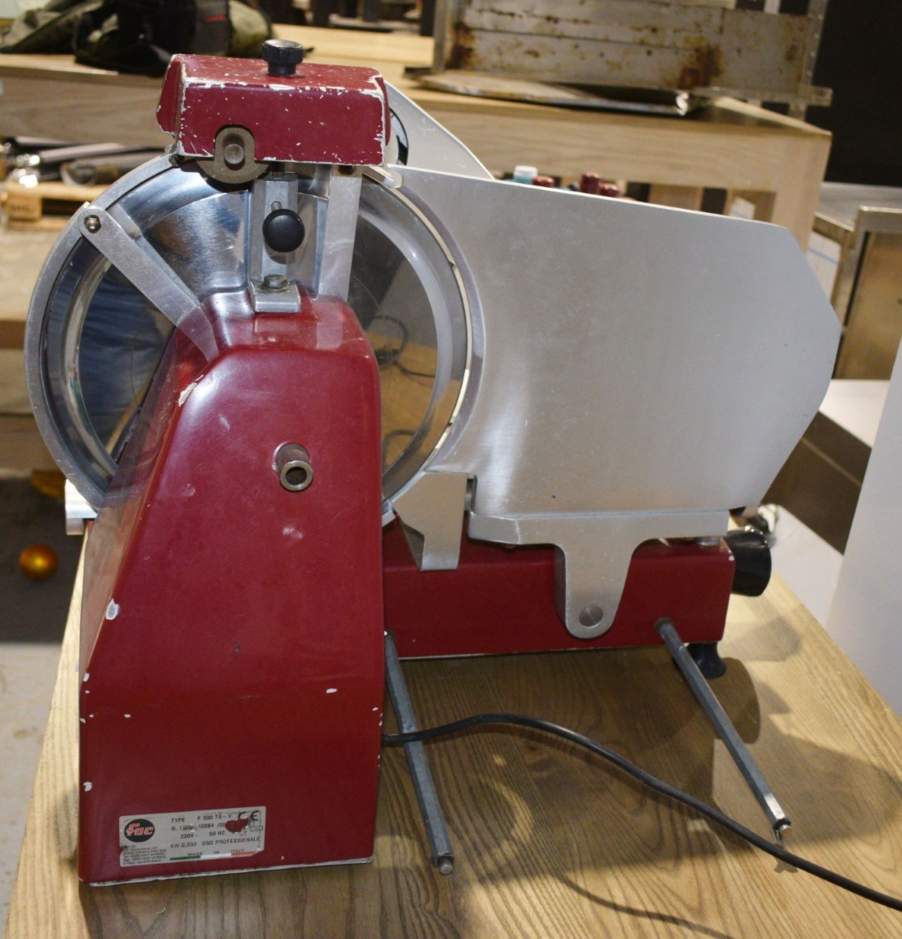 1 x FAC Vertical 300mm Meat Slicer - Model: F300TS-V - 240v - Ref: 1172 - Image 4 of 8