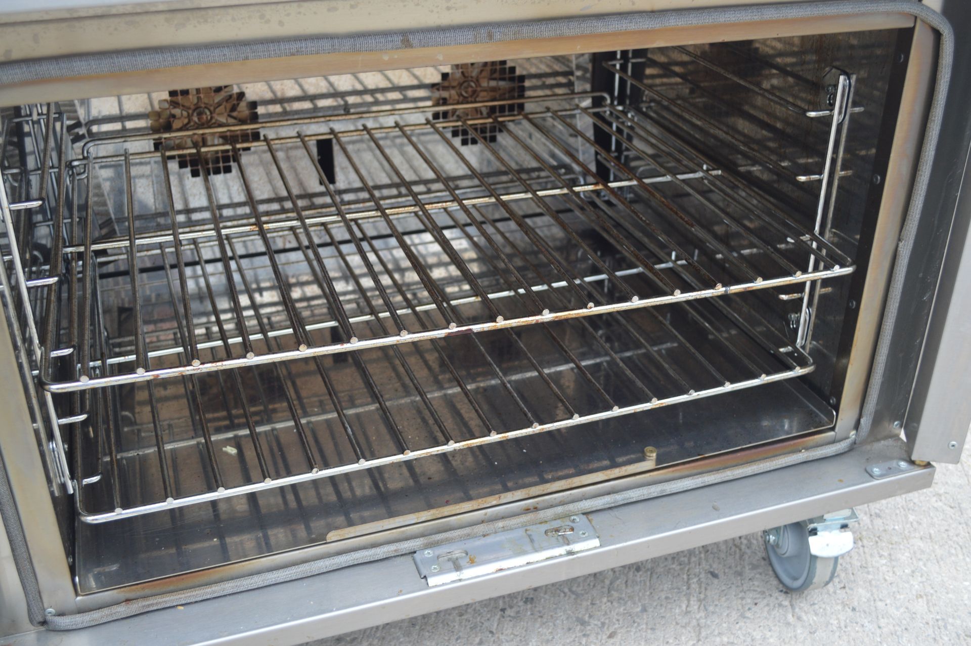 1 x Lincat Phoenix Natural Gas Freestanding Range Oven - 36kW - Model: PHDR01 - Image 3 of 11