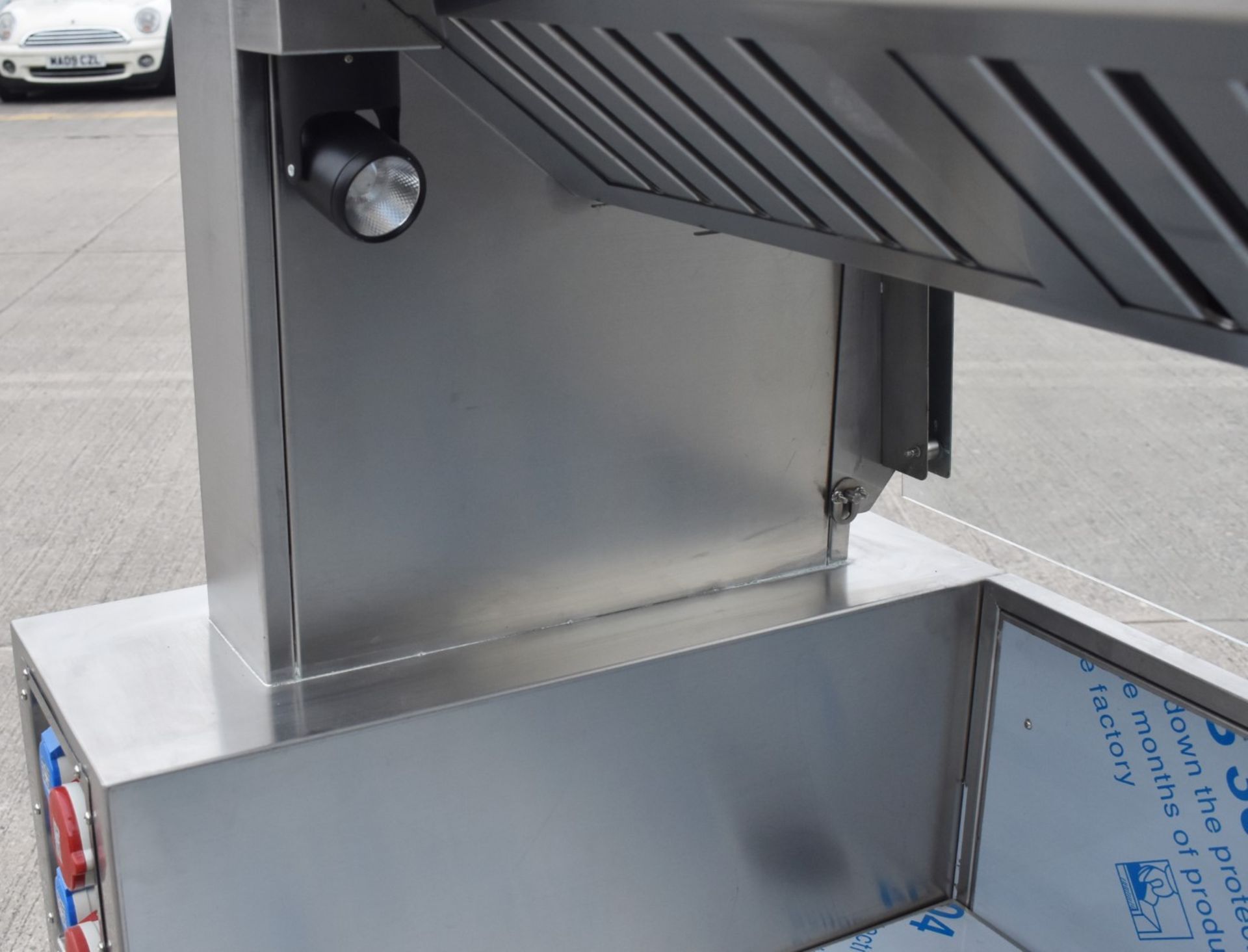 1 x Rexmartins Front Cooking Station For Griddles etc - Cooking Appliance Station With Lights - Image 9 of 15
